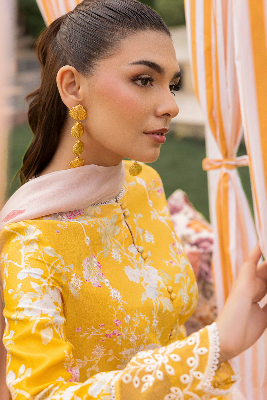 Yellow - Amber Bloom