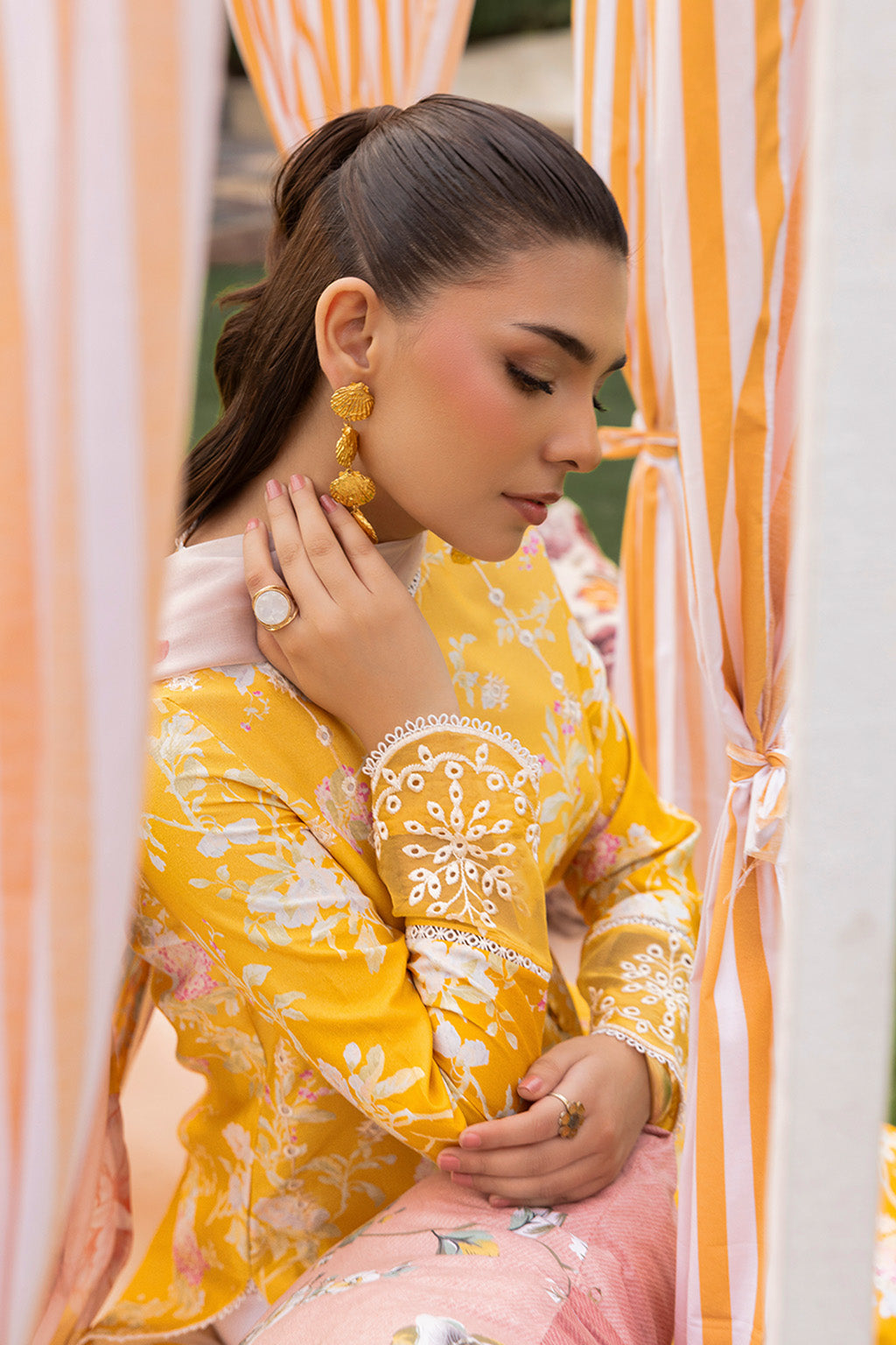 Yellow - Amber Bloom