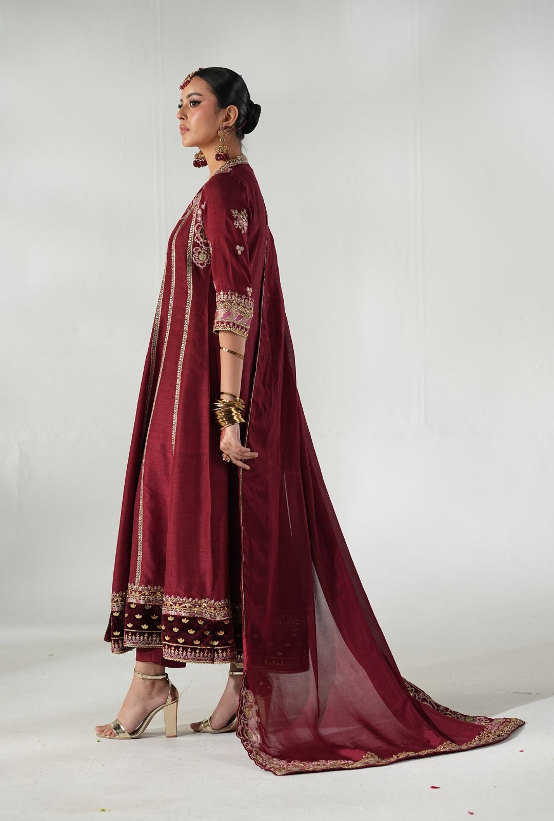 Ruby Raffia