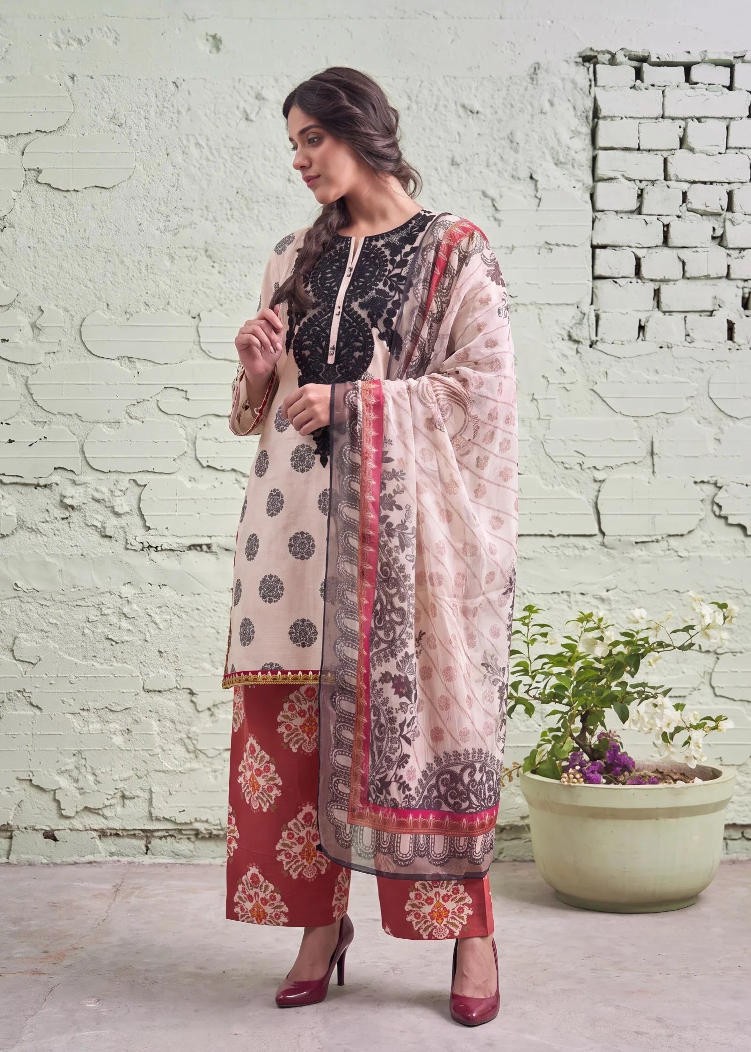 Noorbano Premium Fabric Pakistani Summer Dresses - Sahiba-clothing - 1