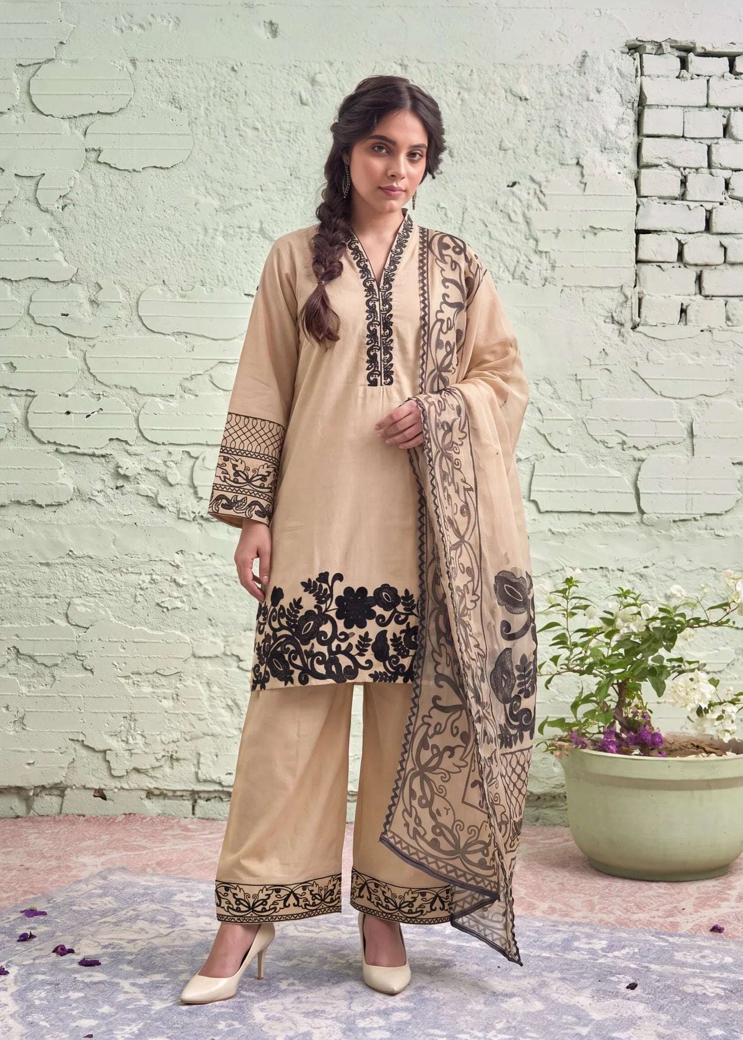 Singhar Skin Premium Fabric Pakistani Summer Dresses - Sahiba-clothing - 1
