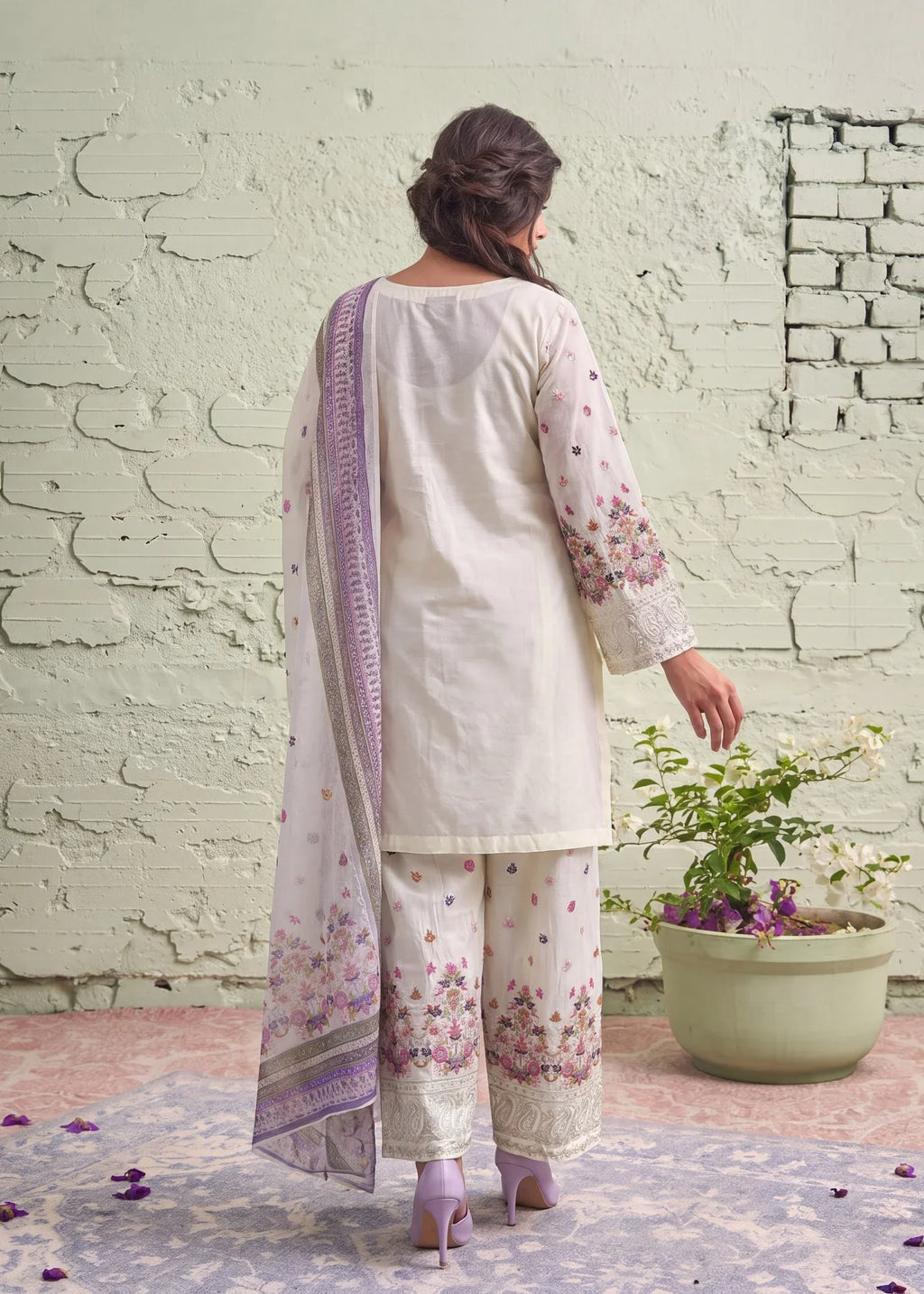 Swaye Premium Fabric Pakistani Summer Dresses - Sahiba-clothing - 2