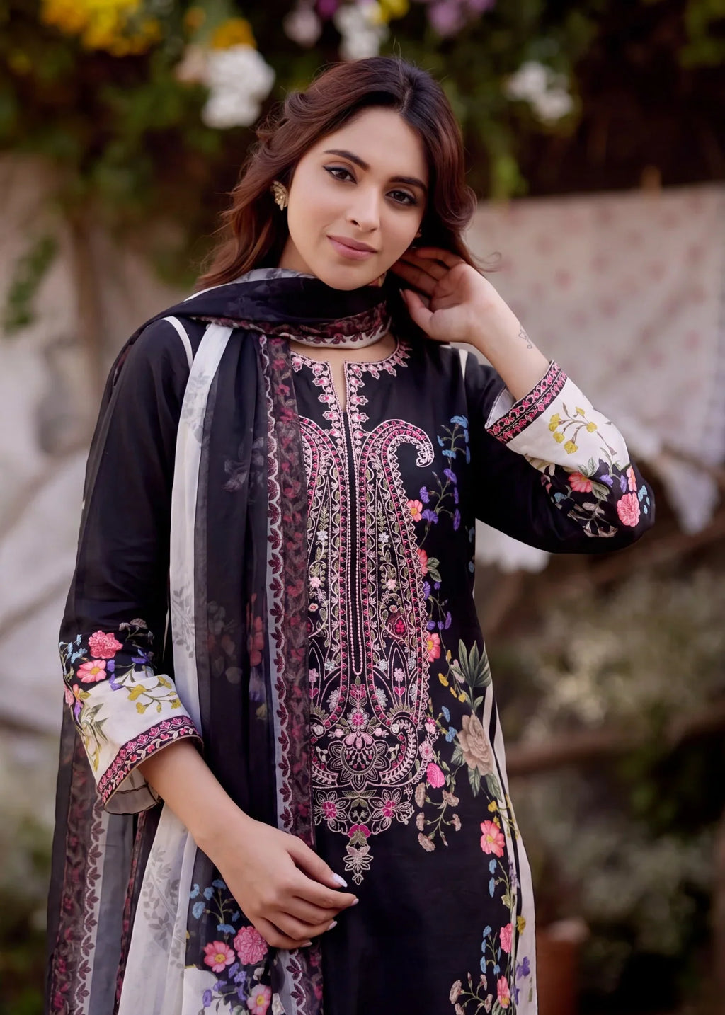 Shab-e-Naaz Premium Fabric Pakistani Summer Dresses - Sahiba-clothing - 3