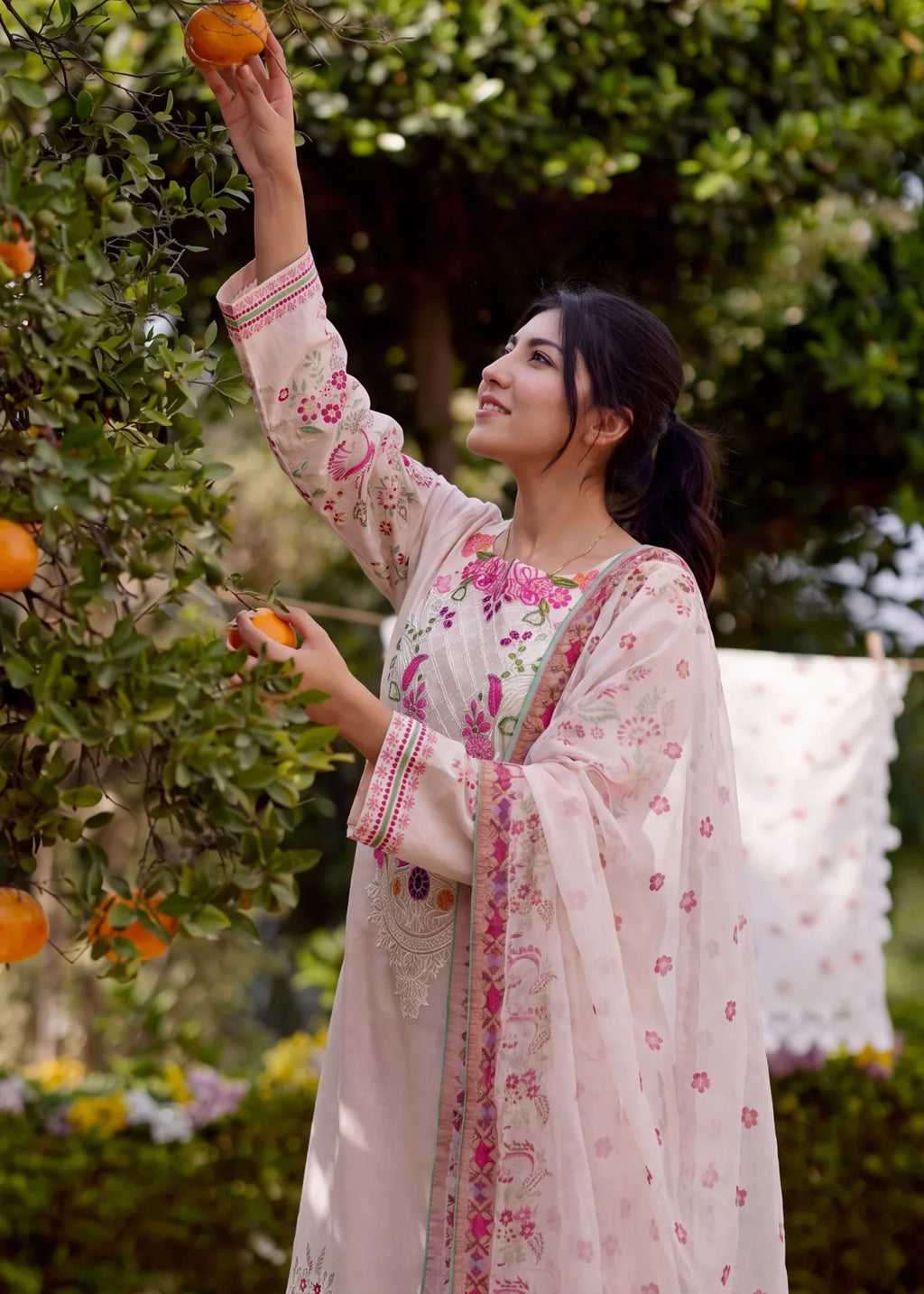 Pekar-e-rana Premium Fabric Pakistani Summer Dresses - Sahiba-clothing - 3