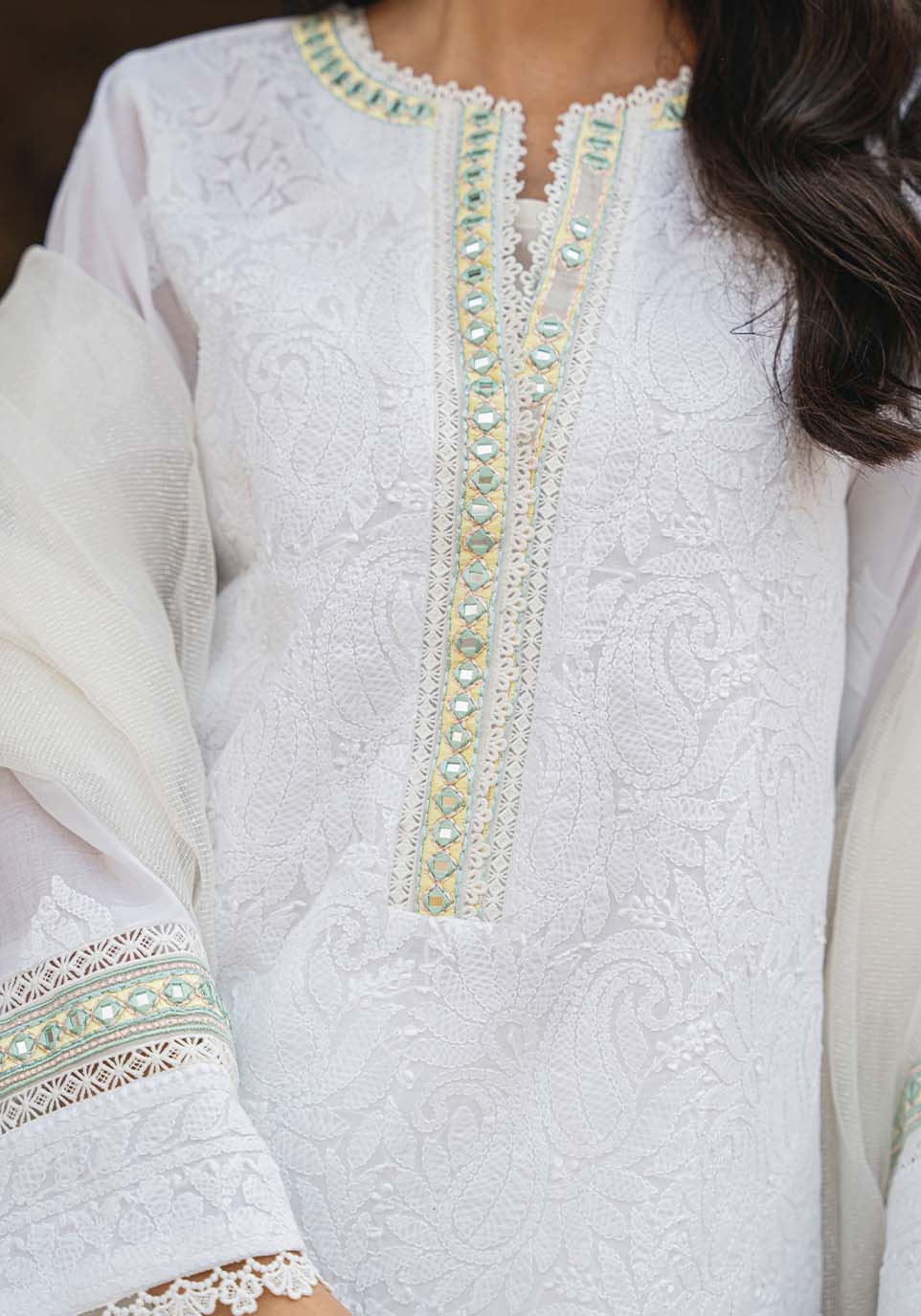 NOOR-UN-NISA