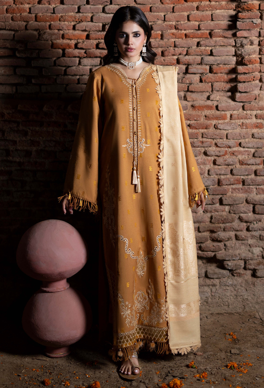 Khumar - D04 Organza Pakistani Winter Dresses - Humdum - 1