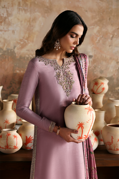 ZAREEN Luxury Pakistani Fashion