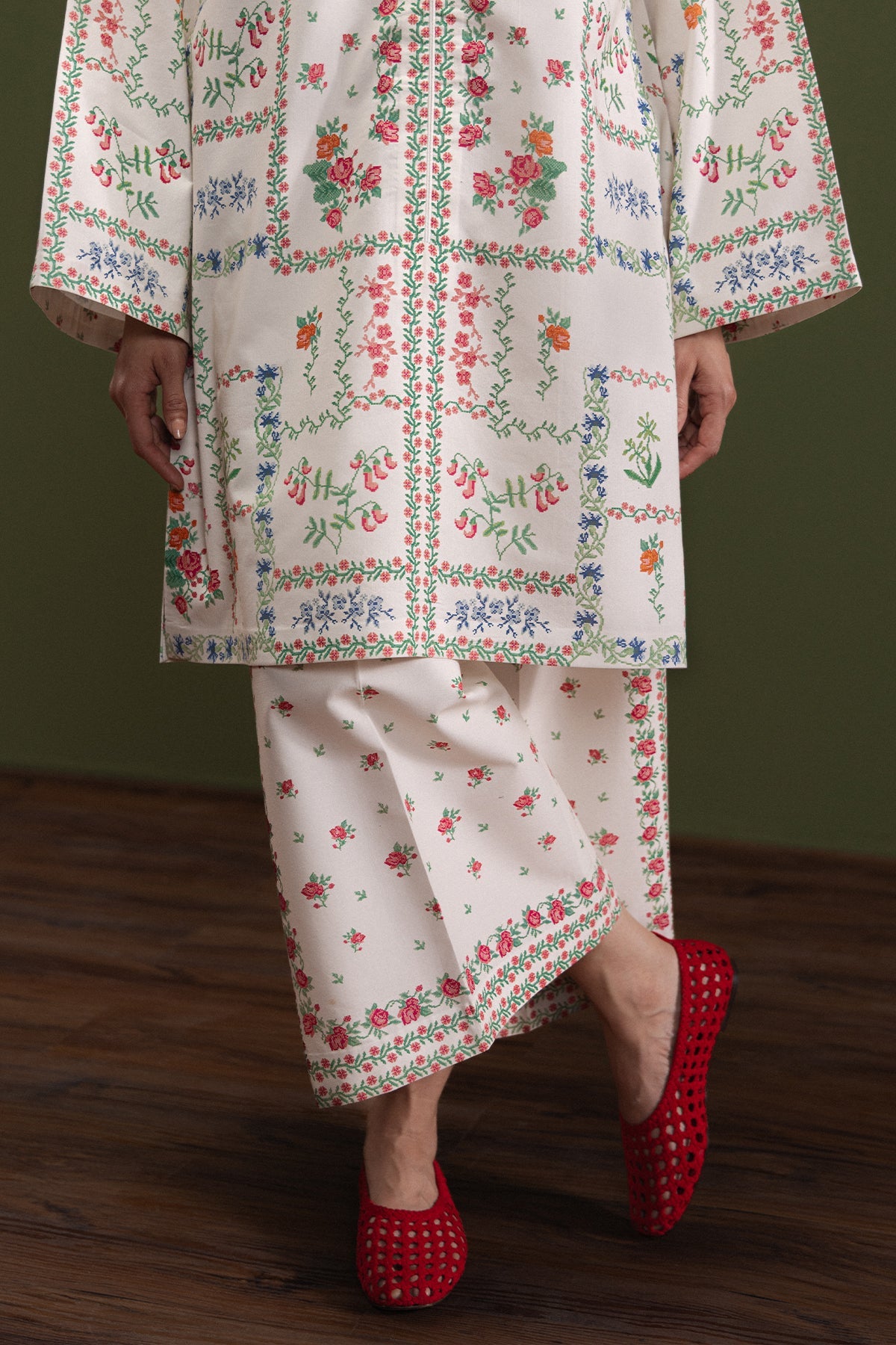 Rosy Picnic Cambric Pakistani Summer Dresses - Afrozeh - 5