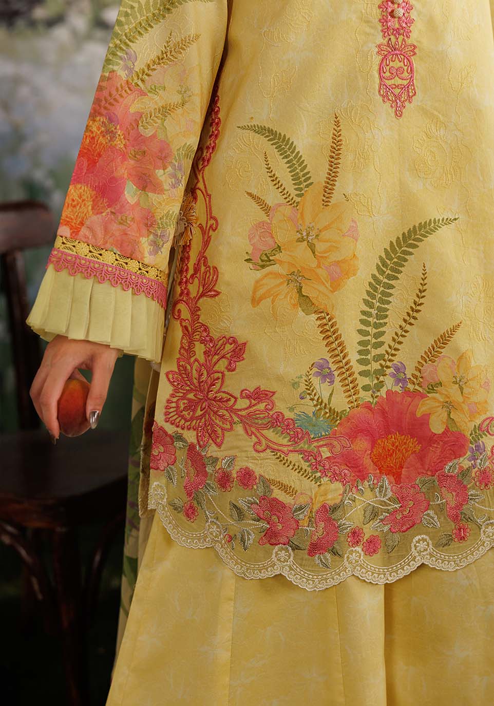 MEHRAAB-E-GUL ZQ001 Chiffon Pakistani Summer Dresses - Zarqash - 4