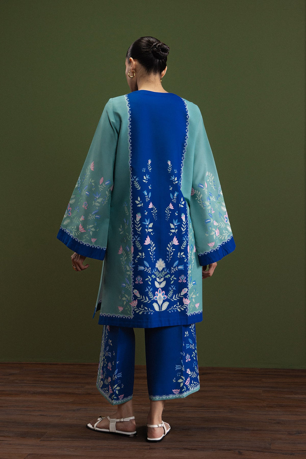 Soft Coast Cambric Pakistani Summer Dresses - Afrozeh - 4