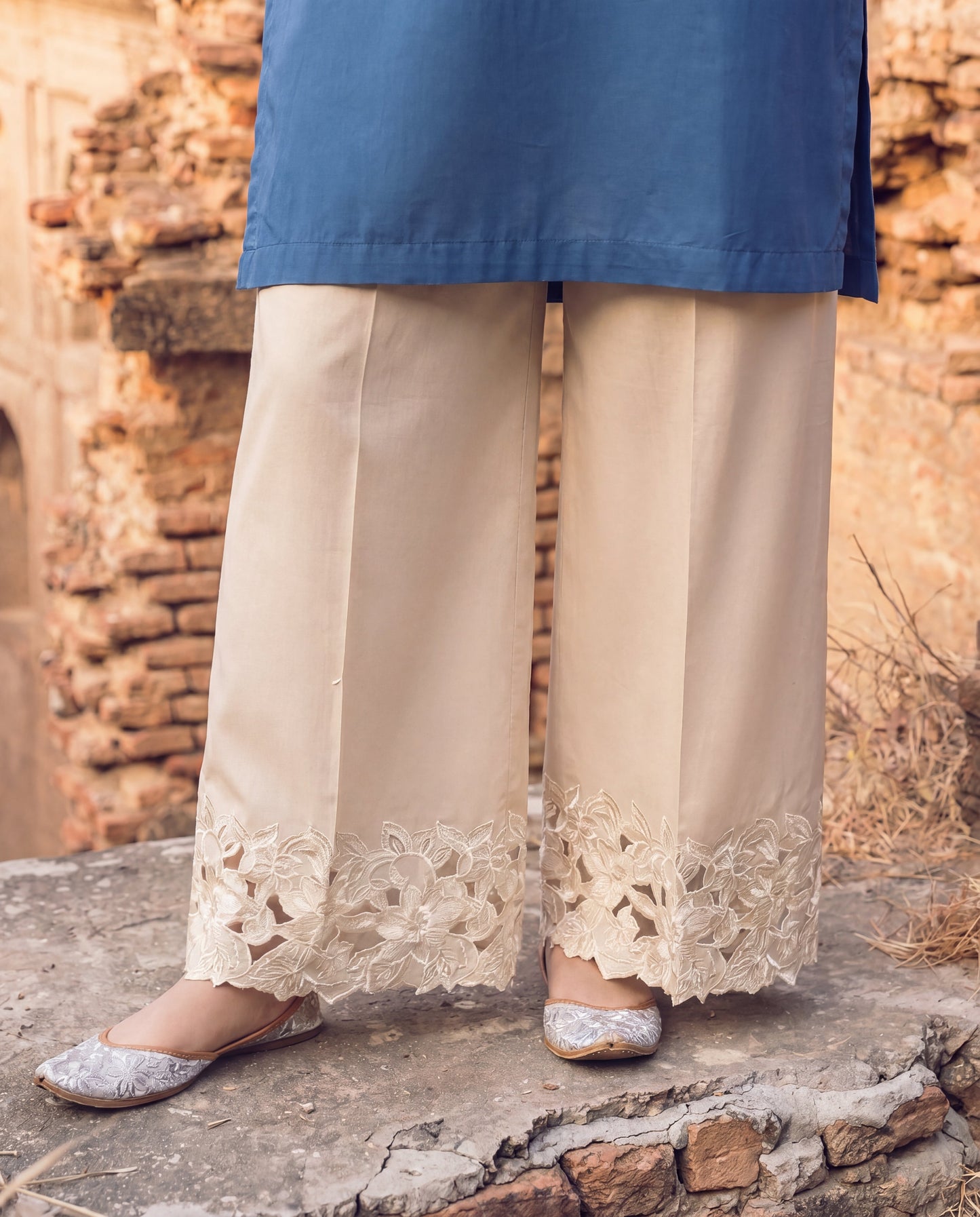 Creme Blue Lawn Pakistani Summer Dresses - Sahiba-clothing - 5