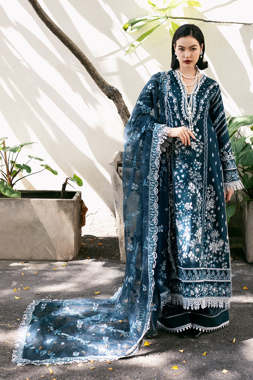 Bella Raw Silk Pakistani Formal Dresses - Saad Shaikh - 11