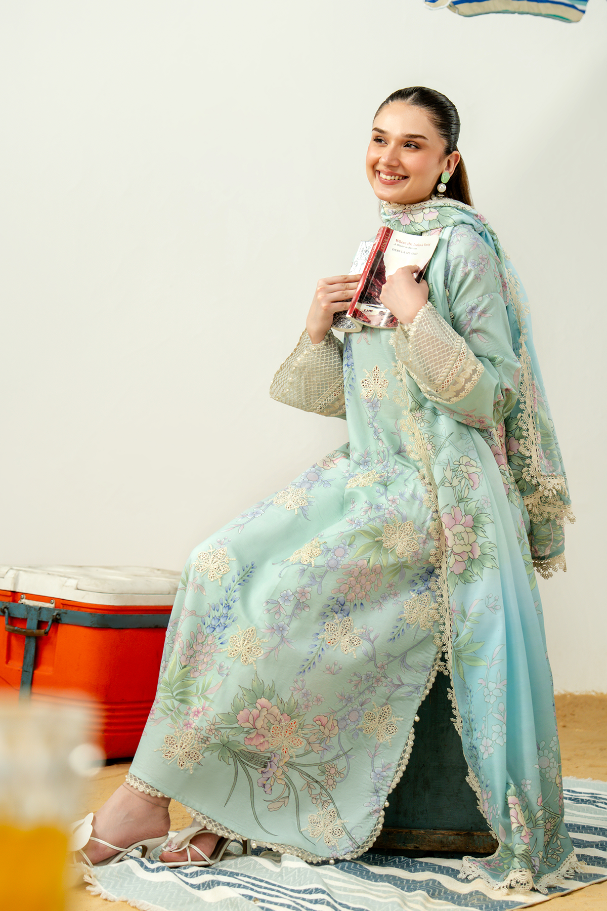 Avya