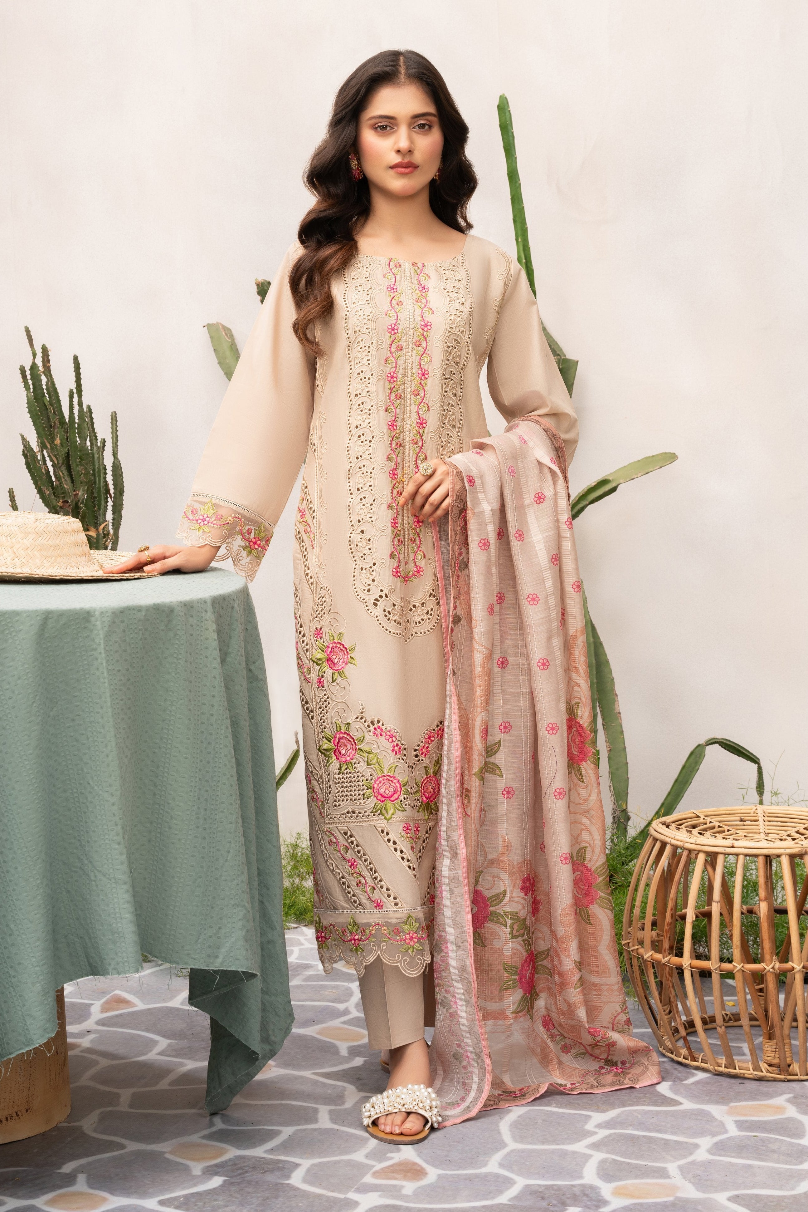 Zigana Premium Fabric Pakistani Winter Dresses - Sahiba-clothing - 1