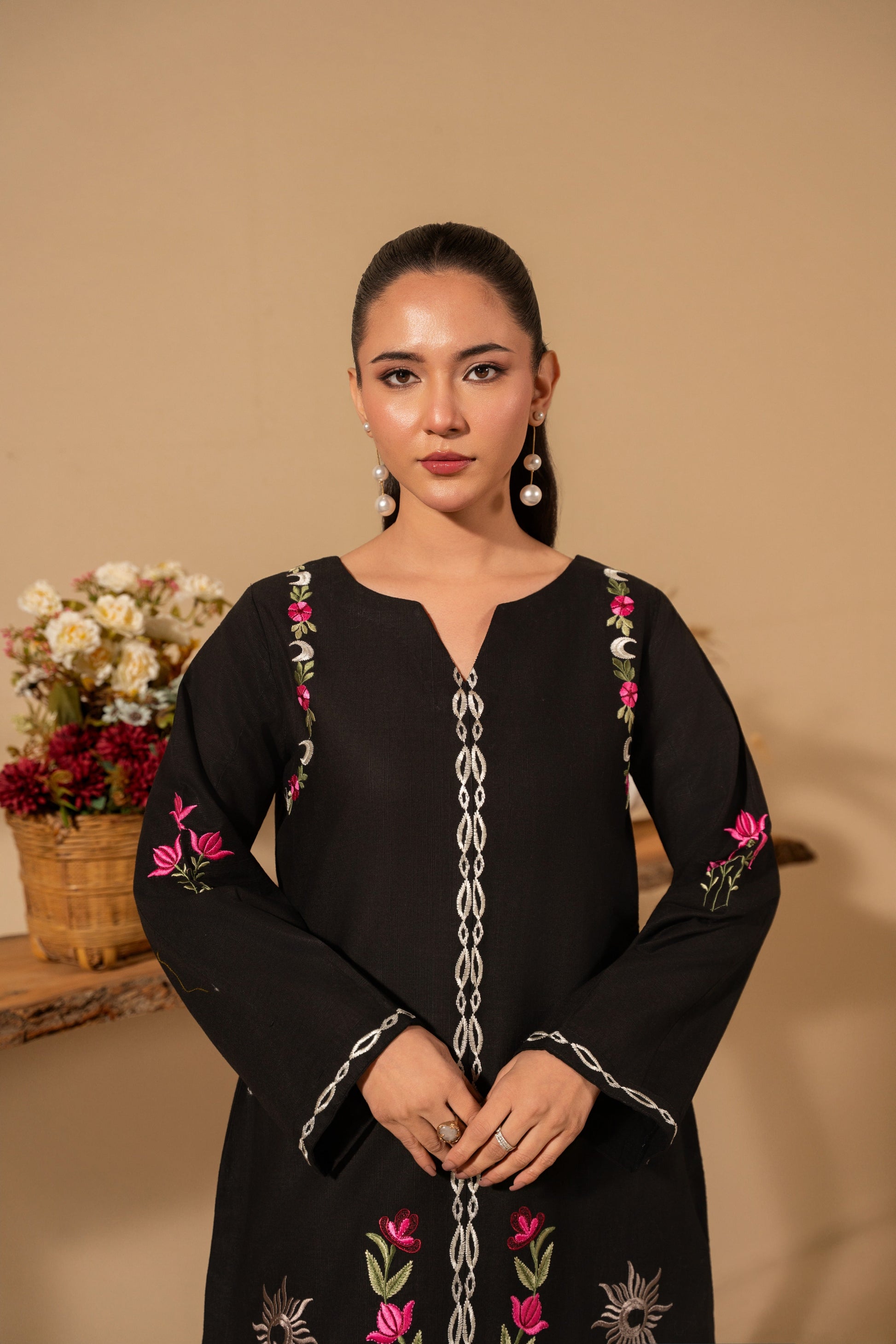 Mari Premium Fabric Pakistani Winter Dresses - Sahiba-clothing - 3