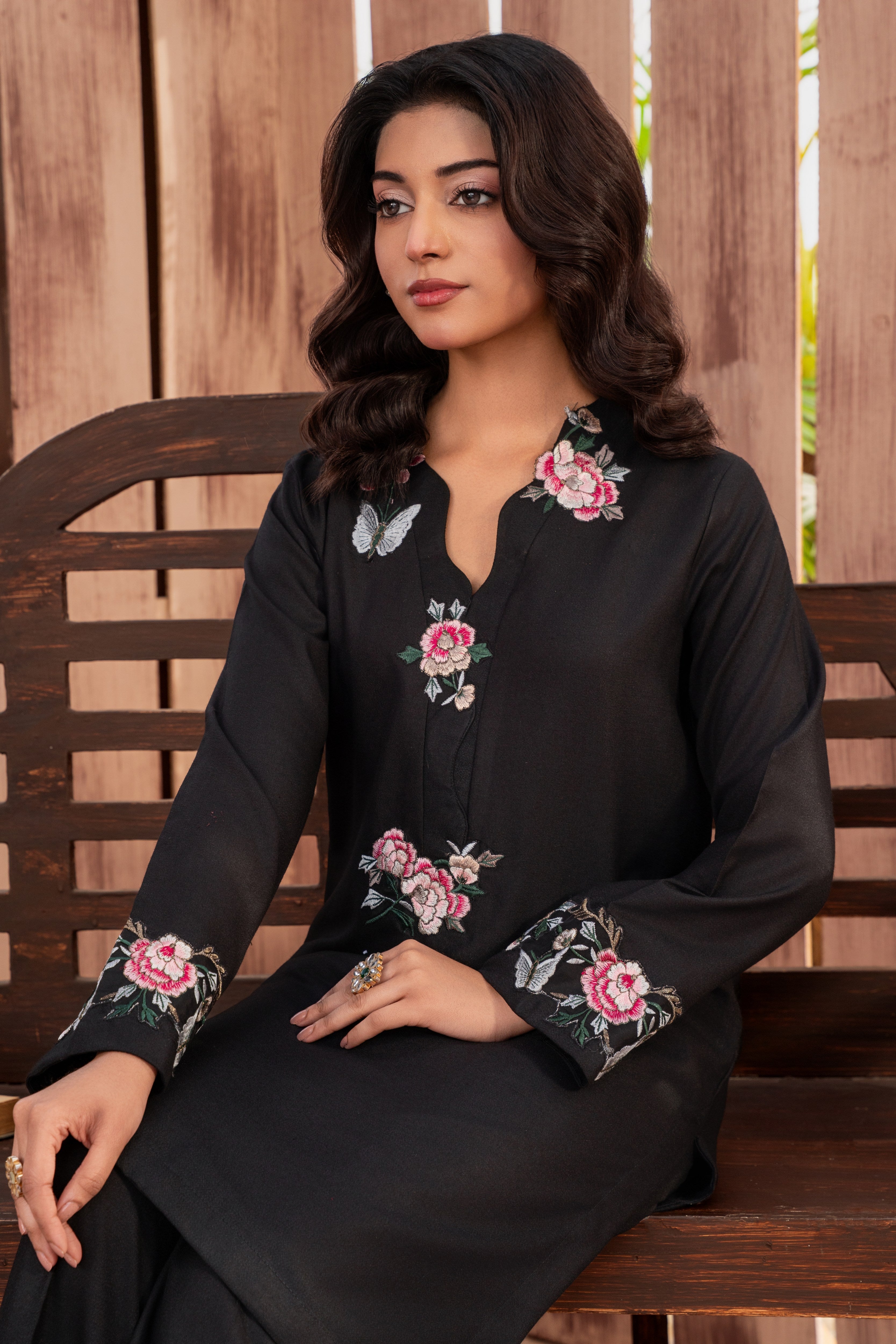 Wardah Black Premium Fabric Pakistani Winter Dresses - Sahiba-clothing - 7