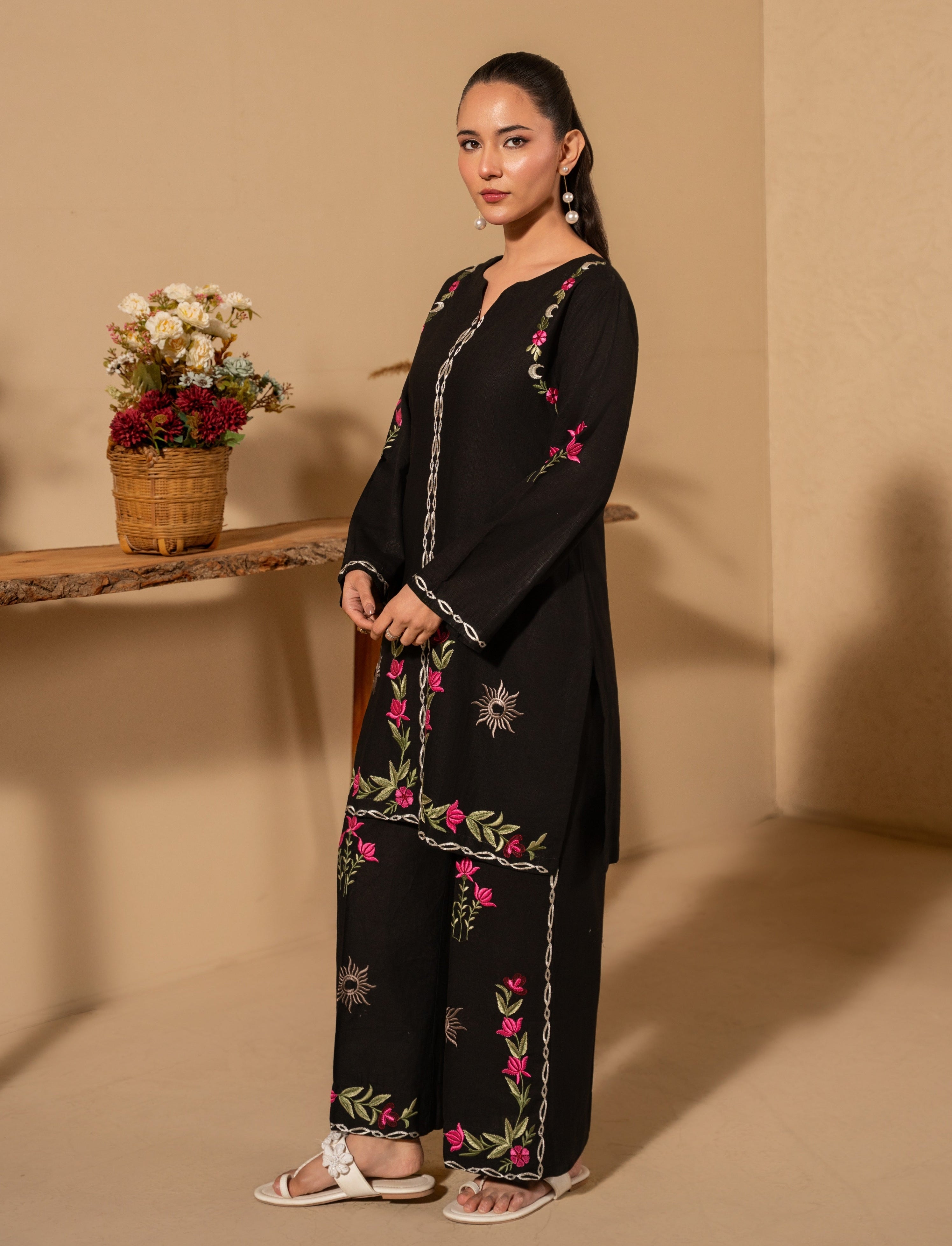 Mari Premium Fabric Pakistani Winter Dresses - Sahiba-clothing - 4