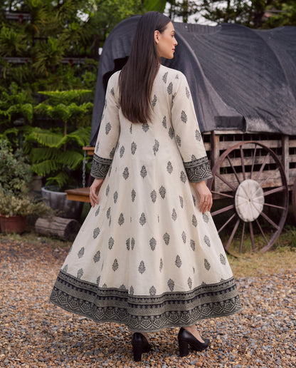 Daniela Premium Fabric Pakistani Winter Dresses - Sahiba-clothing - 5