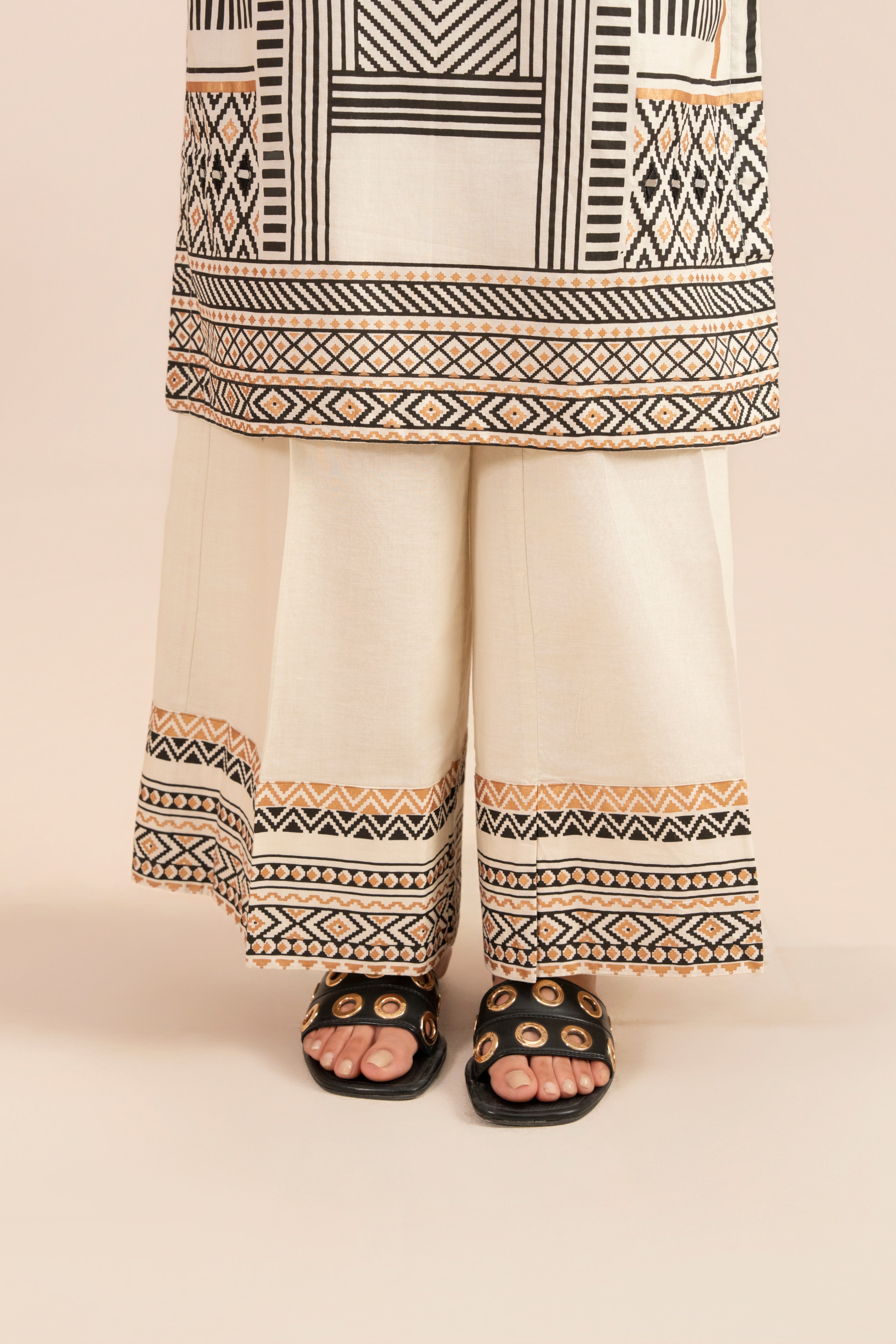 Aram Premium Fabric Pakistani Summer Dresses - Sahiba-clothing - 4