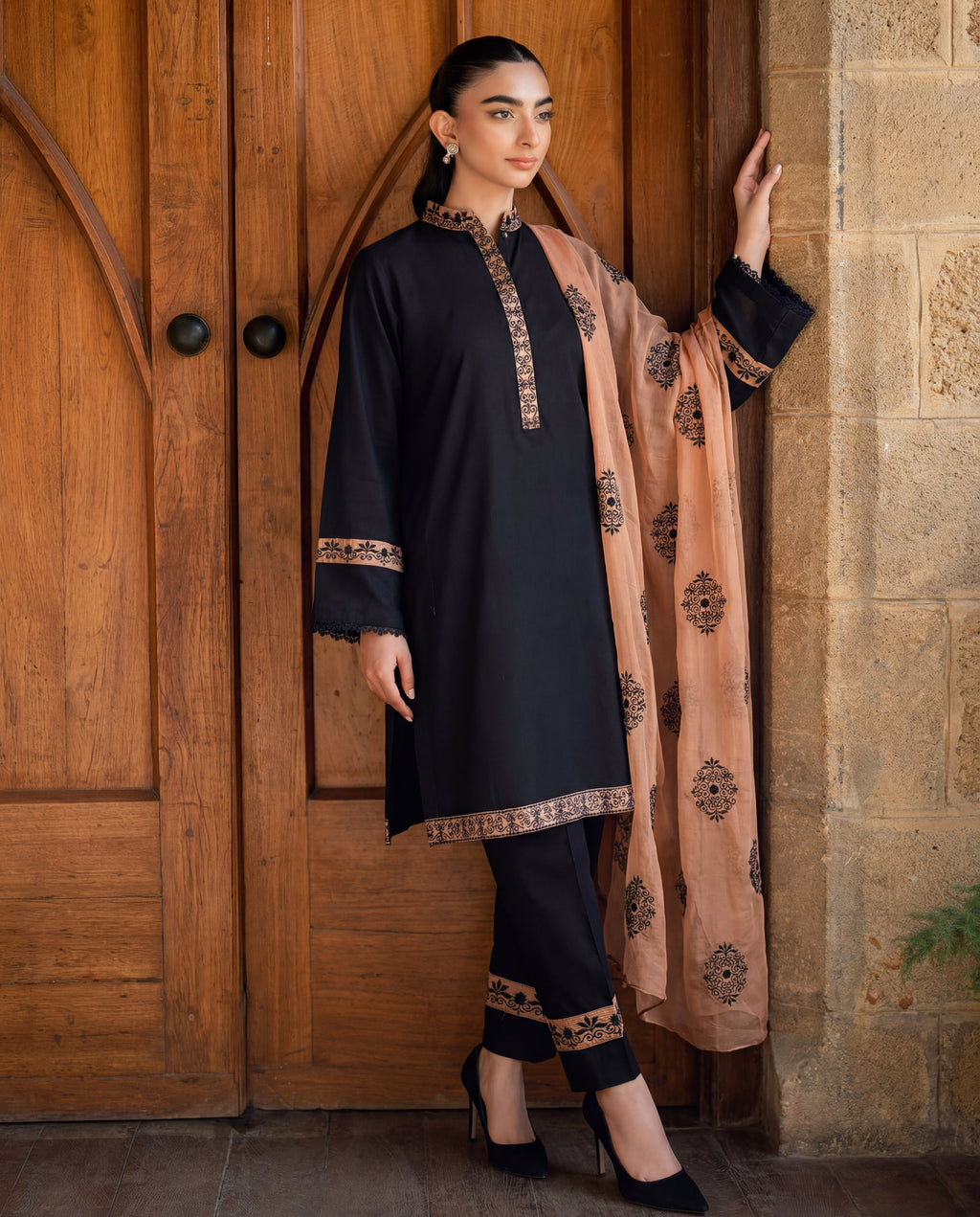Darum Black Premium Fabric Pakistani Winter Dresses - Sahiba-clothing - 1