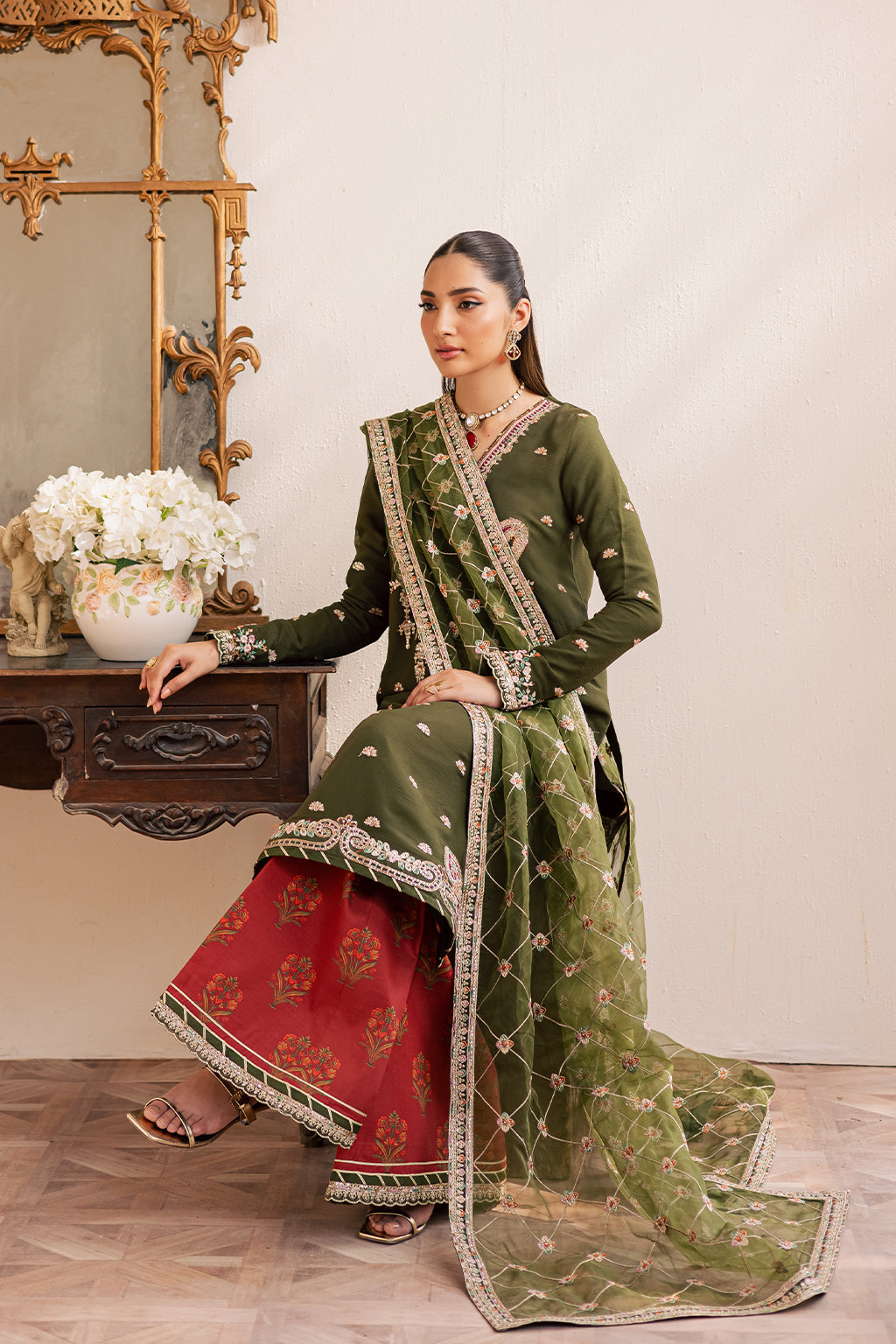 ORAYA Luxury Pakistani Fashion