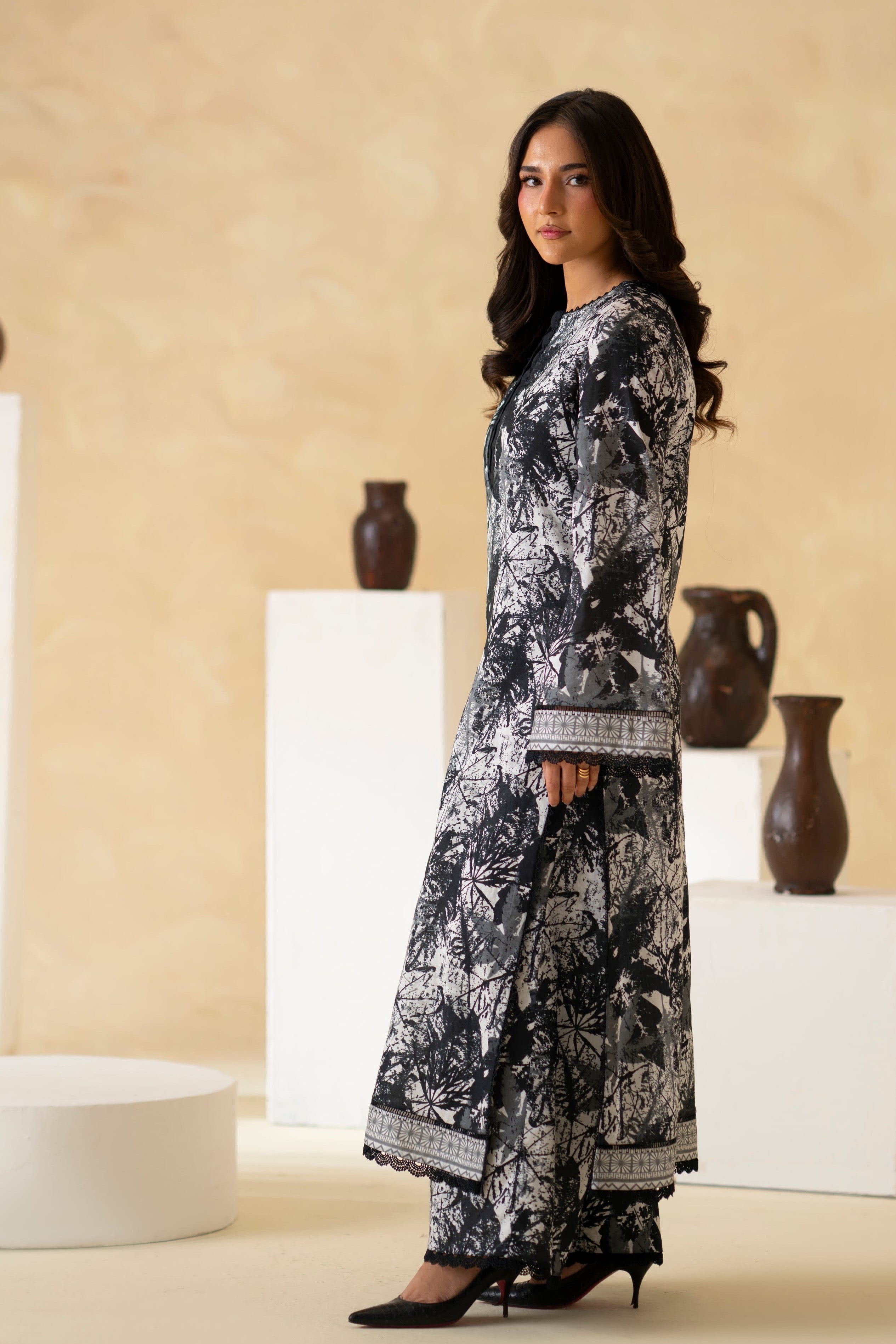 Avero Lawn Pakistani Summer Dresses - Akbar Aslam - 2