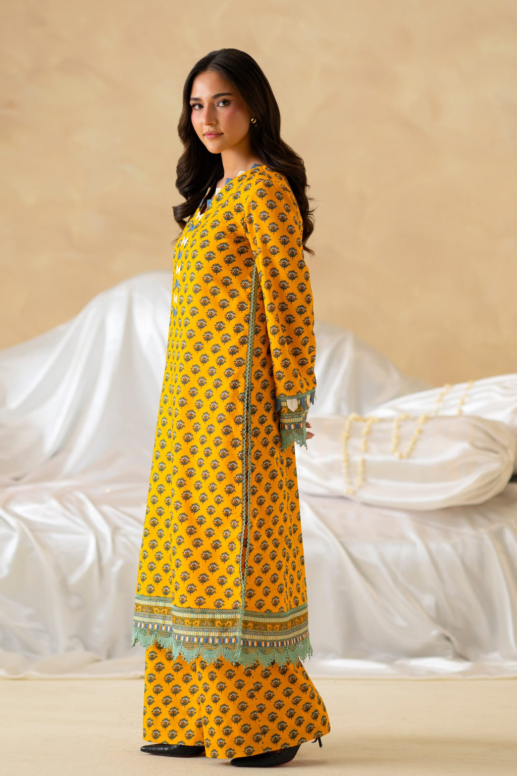 Fynra Lawn Pakistani Summer Dresses - Akbar Aslam - 2