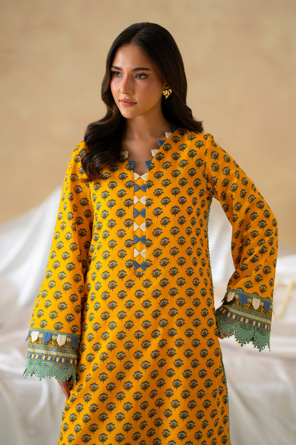 Fynra Lawn Pakistani Summer Dresses - Akbar Aslam - 4