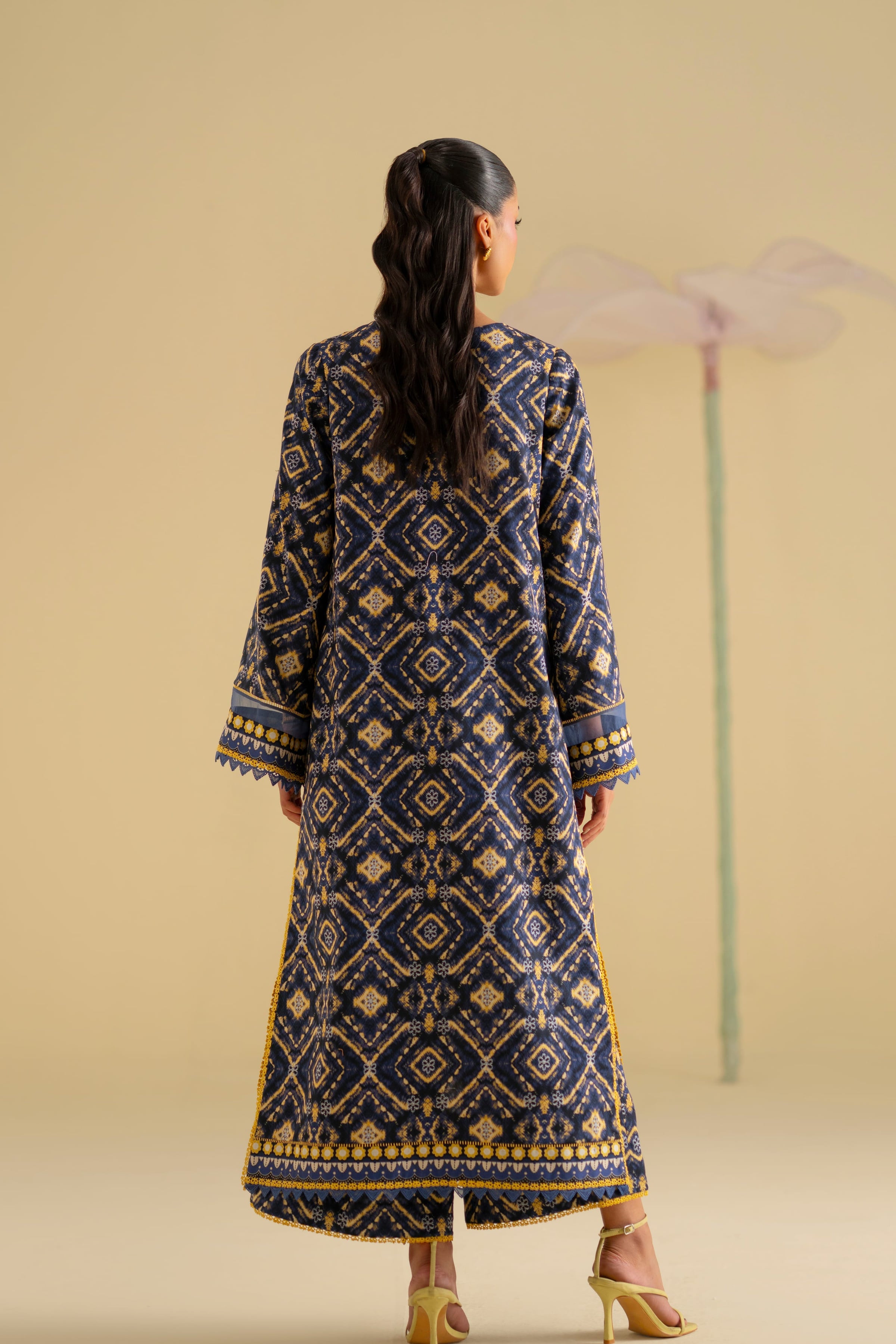 Mavea Lawn Pakistani Summer Dresses - Akbar Aslam - 4