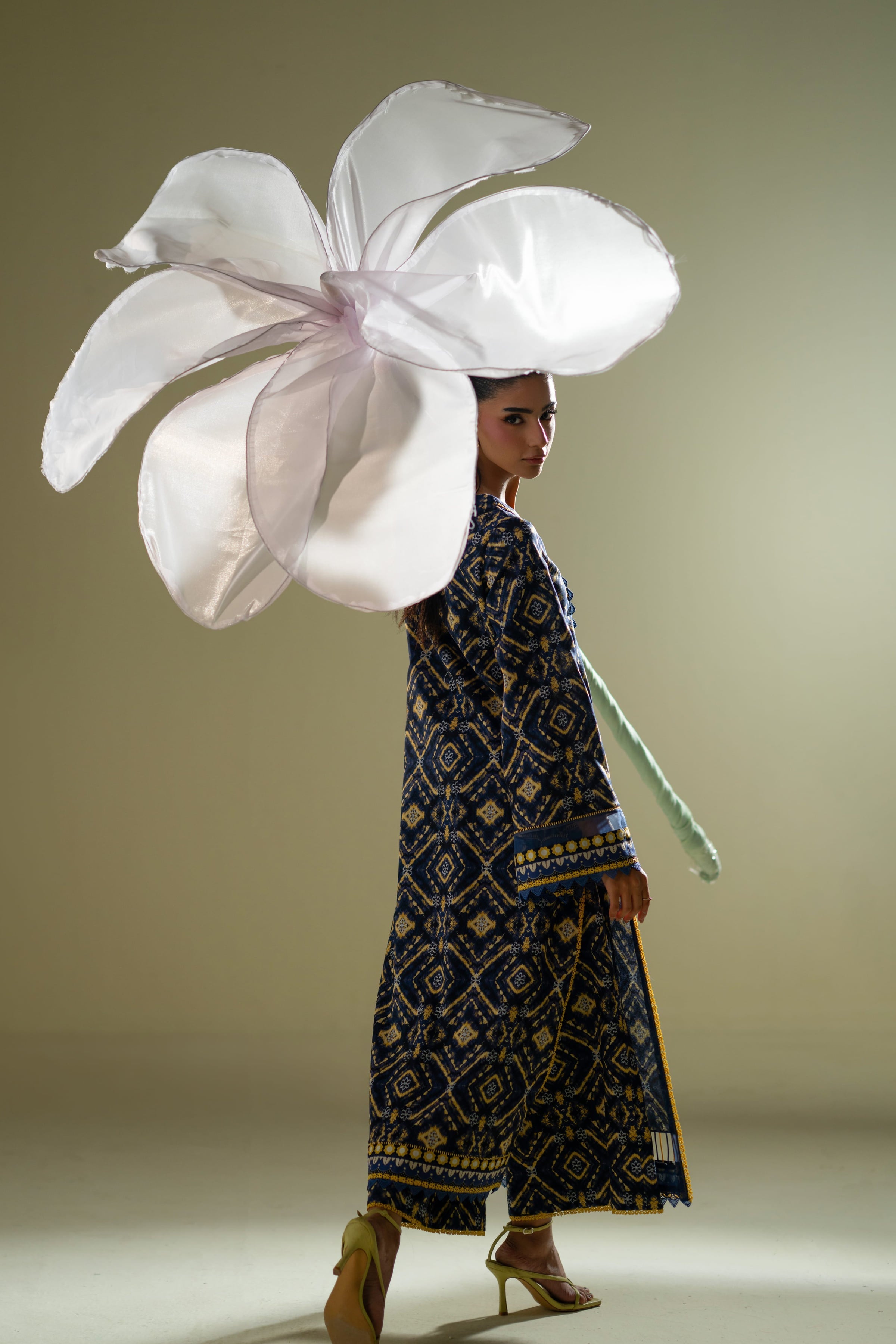 Mavea Lawn Pakistani Summer Dresses - Akbar Aslam - 8