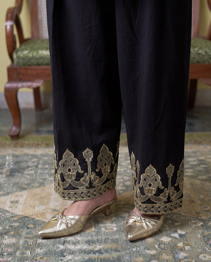 Regnant Premium Fabric Pakistani Summer Dresses - Sahiba-clothing - 5